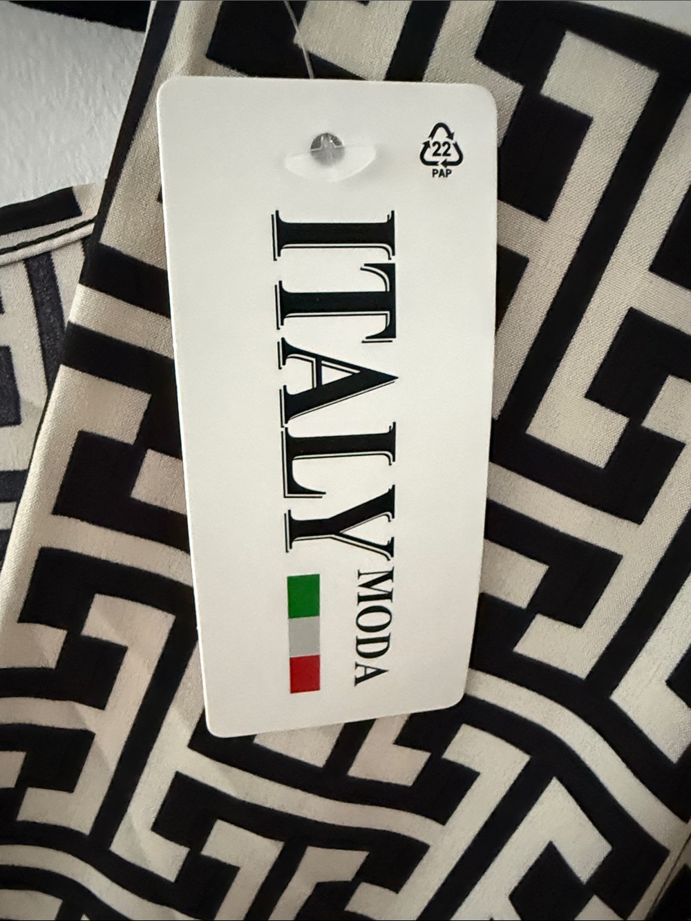 NWT Made in Italy Black & White Patterned Maxi Dress with V Surplice Neckline. - Picture 8 of 9